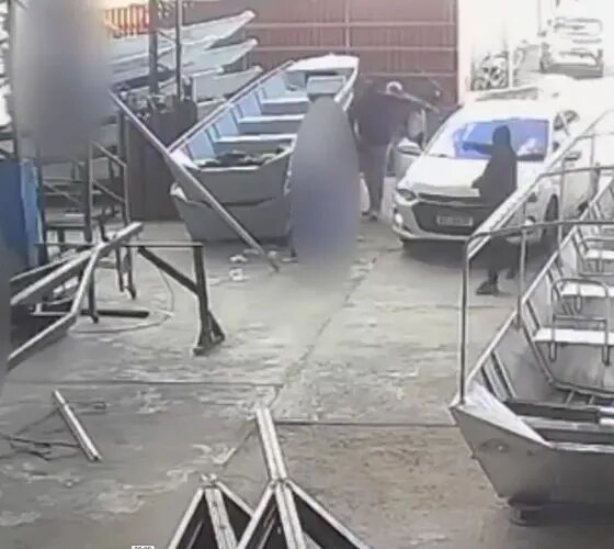 Dupla é presa após série de roubos em Manaus