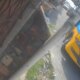 Ônibus ‘Amarelinho’ perde freio e invade residência em Manaus