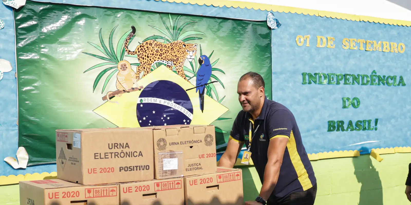 Solicitou voto em trânsito? Saiba como verificar onde votar