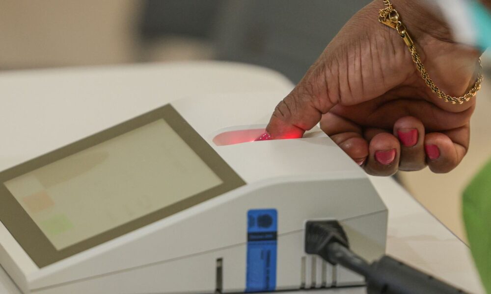 Sobre para 1.544 número de urnas substituídas no primeiro turno