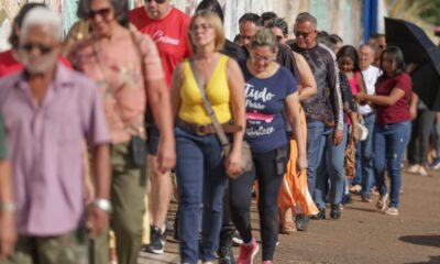 Lula pede prorrogação de votação em cidades com falhas no transporte