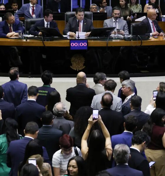 Alcolumbre marca votação da PEC pelo fim da 6x1 para quarta-feira