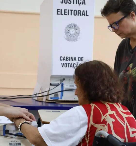 Primeiro turno contou com 43% mais eleitores de ao menos 70 anos