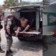 Tentou ‘meter fuga’ mas deu ruim! ROCAM fecha o cerco de homem com dr0gas no bairro da Glória, em Manaus; veja vídeo