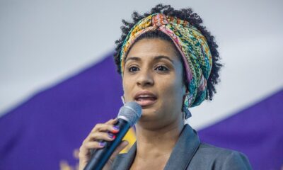 Bolsonaristas ofendem memória de Marielle Franco em ato no Rio