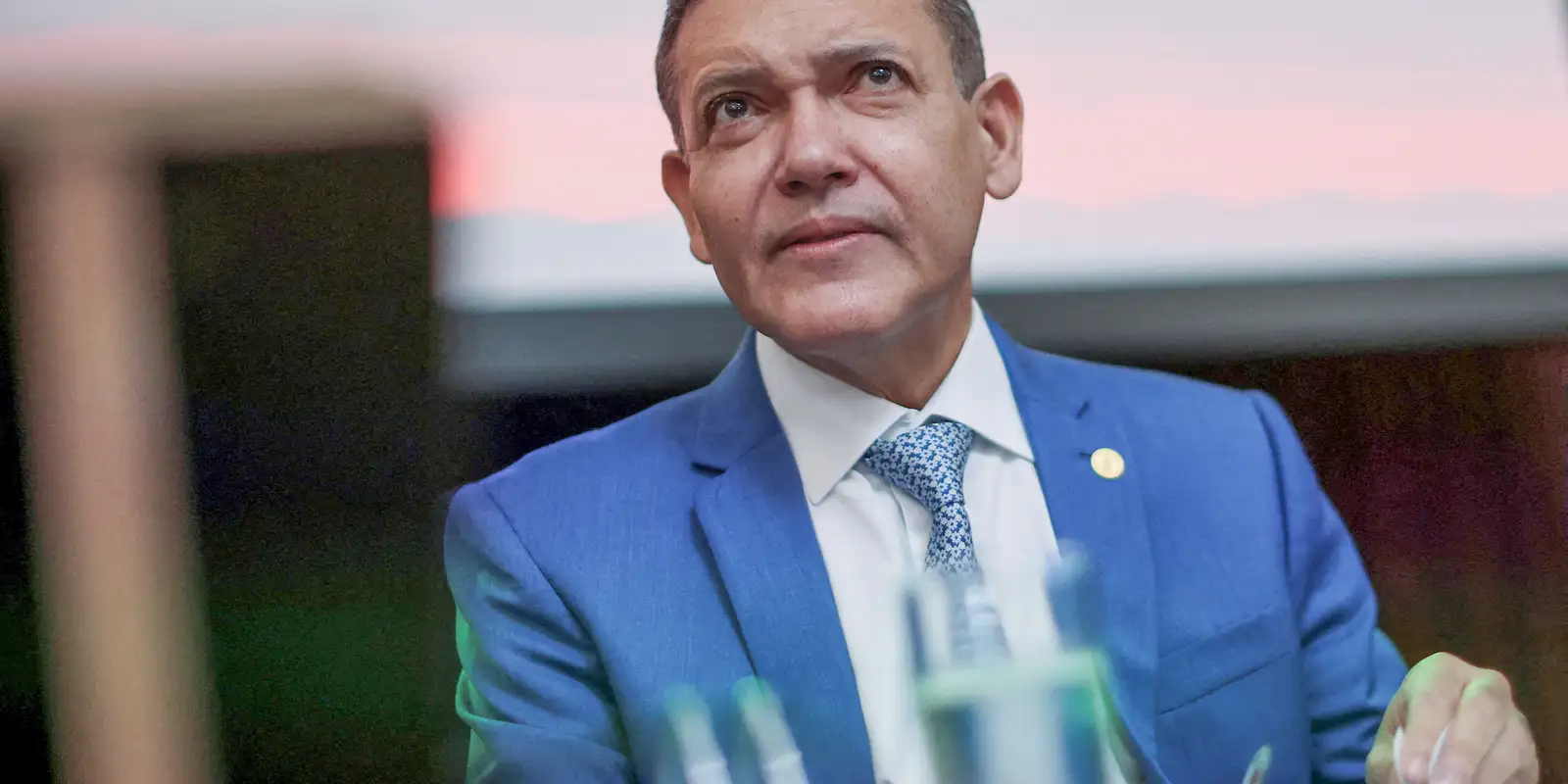 Eleição segue normal e sem sinal de interferência externa, diz Marques