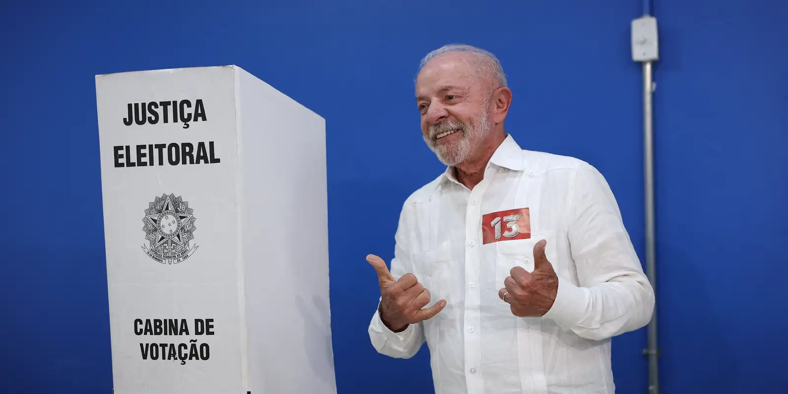 Lula vota e enaltece mobilização popular: nunca vi nada igual