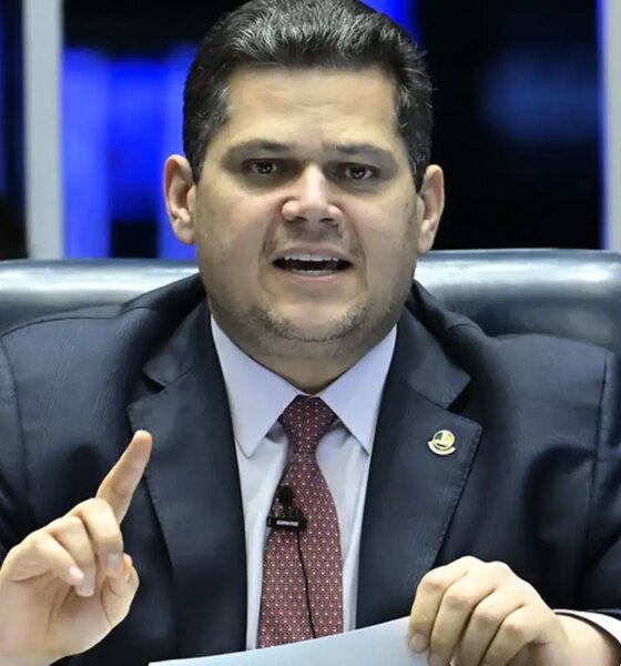 Alcolumbre anuncia sessões para discutir e votar fim da escala 6x1