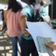 Eleições 2026: camiseta, adesivo, bandeira: o que pode usar para votar