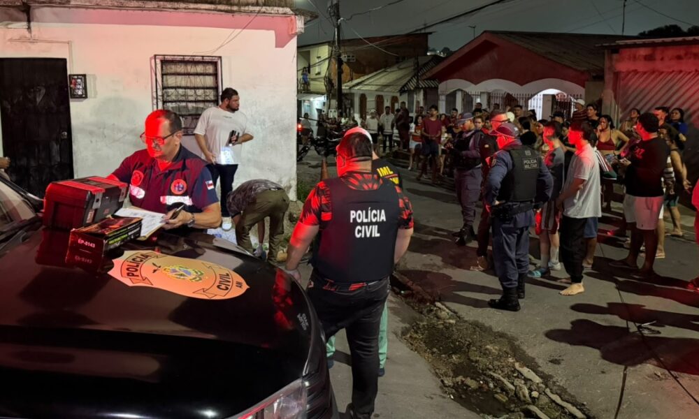 “Foram muitos tiros”: homem é crivado de balas e agoniza até a morte na zona norte de Manaus; veja vídeo