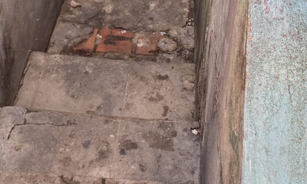 Urgente: homem é m0rto a t1ros na escadaria do ‘beco da morte’ no bairro Compensa; imagens fortíssimas