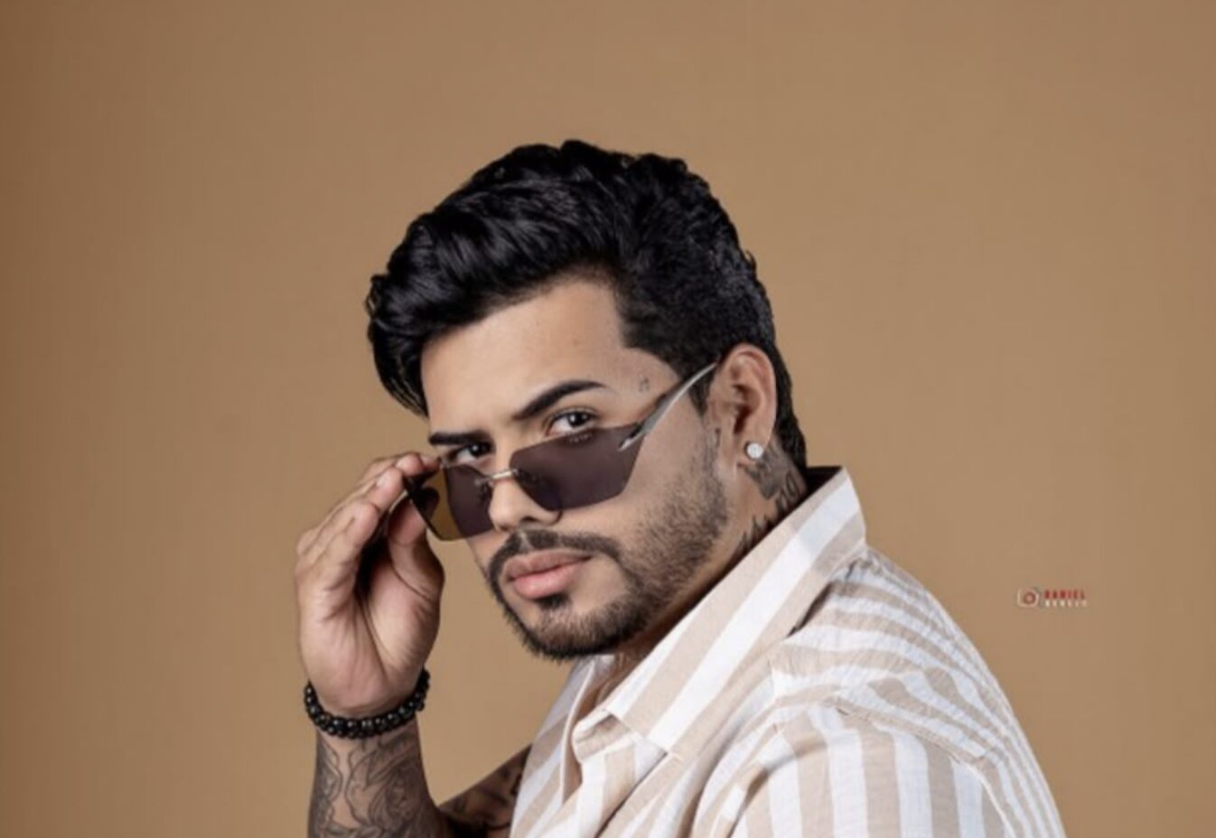 Cantor é desligado da banda Rabo de Vaca após suposta agressão contra ex-namorada