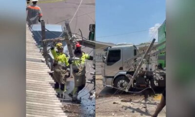 Caminhão derruba poste com transformador e interdita rua em Petrópolis