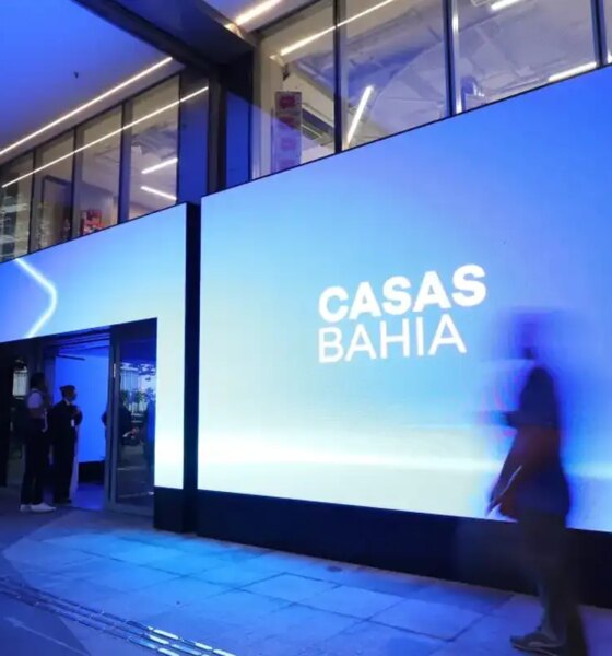 Justiça homologa acordo para indenizar empregados das Casas Bahia