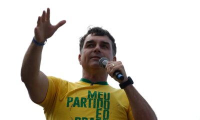 Aliado de Trump diz que Flávio Bolsonaro chegou aos EUA