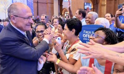 Em Aparecida, Alckmin pede isenção da Justiça Eleitoral
