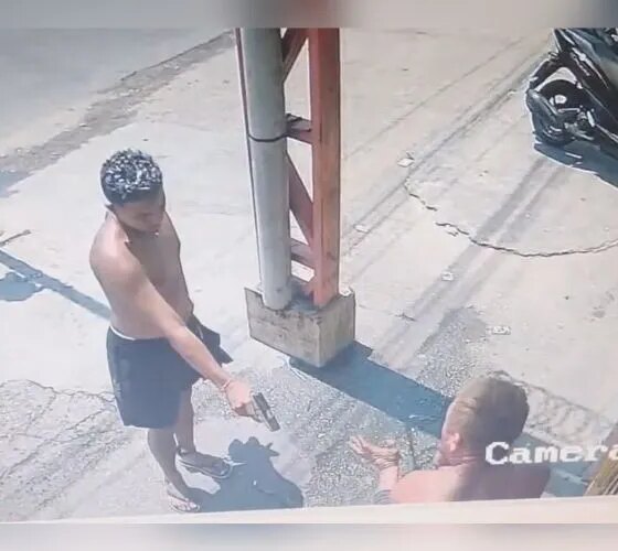Homem com 'Wi-Fi' na perna atira em morador de rua em Manaus