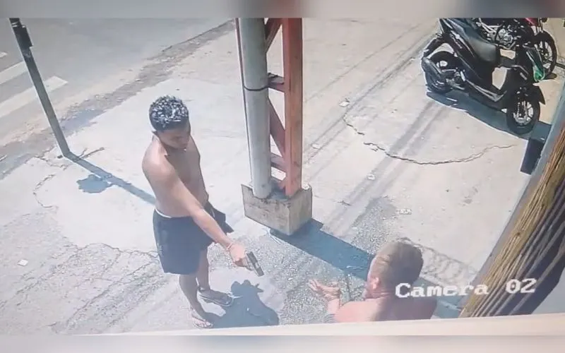 Homem com 'Wi-Fi' na perna atira em morador de rua em Manaus