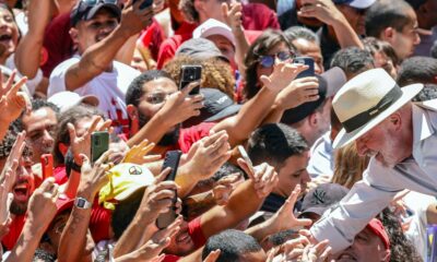 Presidente do TSE liga para Lula para parabenizar reeleição
