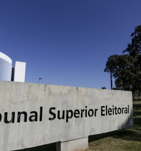 TSE manda suspender site que oferece criptomoedas por apoio a Flávio
