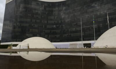 TSE diz que contagem dos votos será retomada às 19h