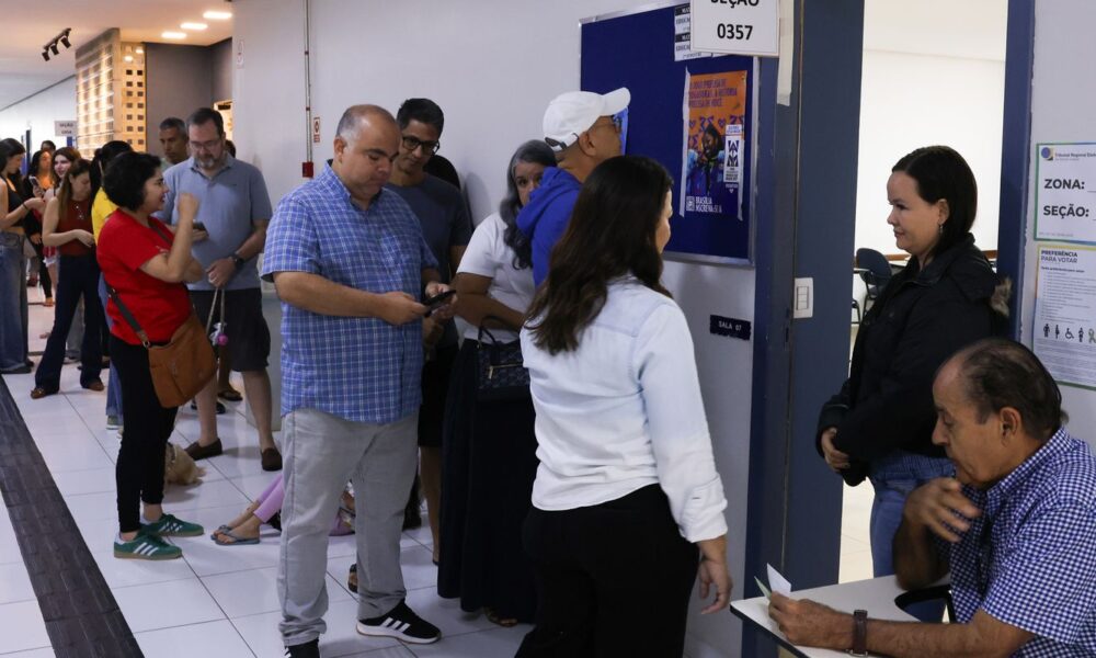 Jornais dizem que voto no Brasil define geopolítica na América Latina