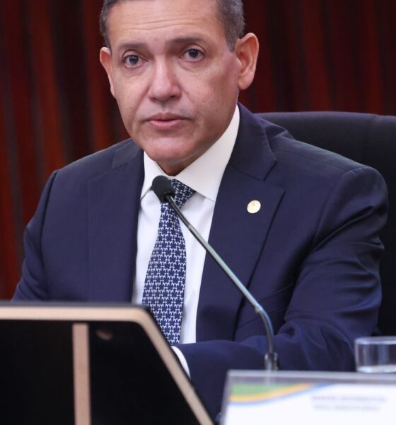 Nunes Marques suspende postagens ilegais contra campanha de Lula